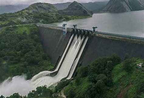 Idukki Dam Water Level Rises To 551 Feet Time News