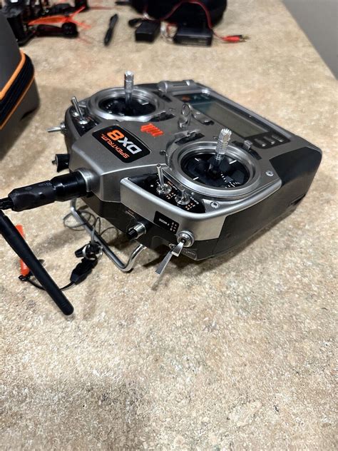 Spektrum Dx8 24ghz Dsmx Transmitter Comes With Atomic Carry Case Ebay