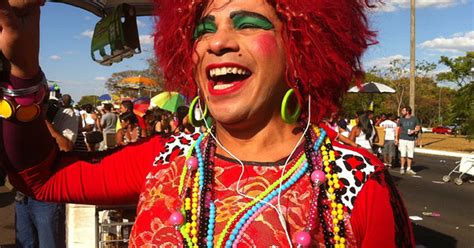 G1 Brasília tem 14ª edição da Parada Gay neste domingo notícias em Distrito Federal