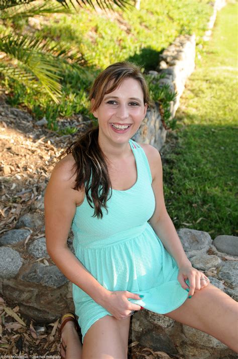 Amateur MILF Alice Chambers Unveils Her Lovely Big Tits Poses Nude On A Bed CoedCherry