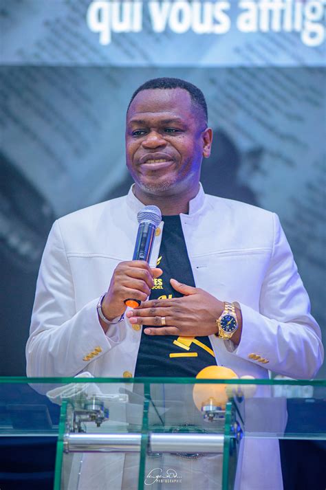 Mode Castanou - Mode Castanou added a new photo.