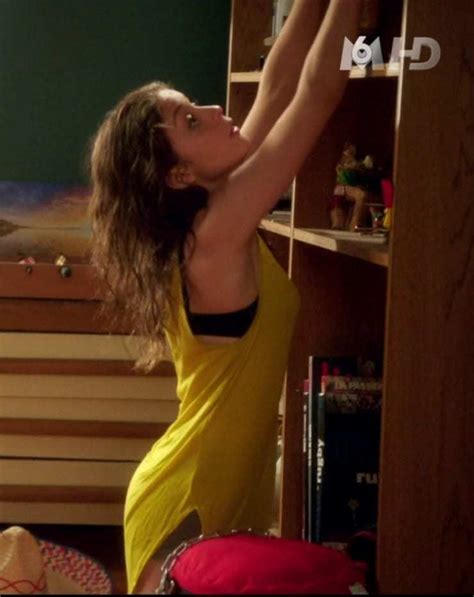 Naked Lucie Bourdeu In En Famile