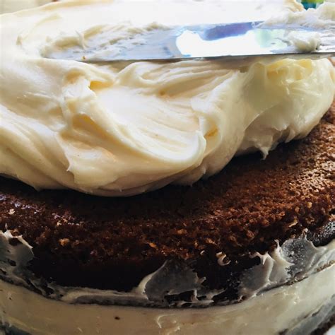 How To Make A Naked Cake The Frayed Knot Finding Beauty In Simple Everyday Living