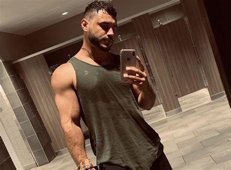 Str8 Hairy Stud Shows Off Big Cock Fat Bubble Ass ThisVid