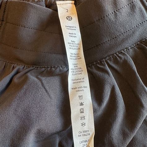 Lululemon Hotty Hot Low Rise Lined Short Black NWT Size EBay