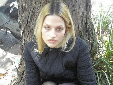 Gabbriette Just Cosigned the Y2K Pouf's Comeback