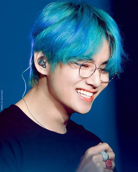 apple   eyev  twitter bts taehyung kim taehyung blue hair
