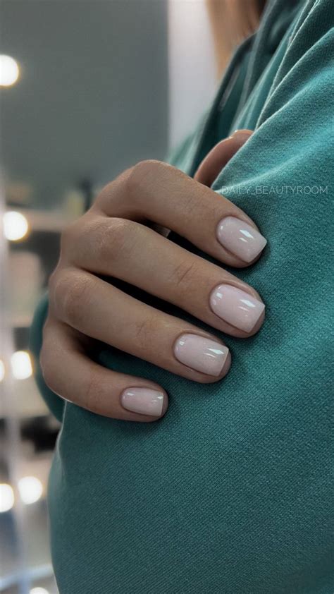 Нюдовые ногти