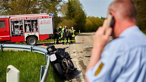 Oberroth Motorradfahrer bei Zusammenstoß mit Auto getötet SWR Aktuell