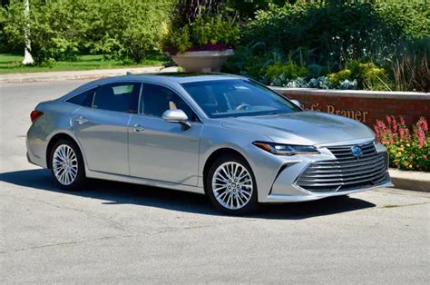 2021 Toyota Avalon Hybrid Review By Larry Nutson