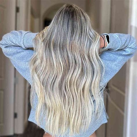 26 Icy Blonde Balayage Ideas For A Stunning Blonde Makeover