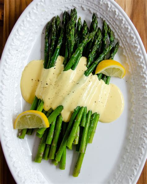 Hollandaise Sauce | Blue Jean Chef - Meredith Laurence