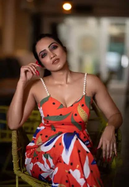 Amika Shail Top Hot Pics And Photo