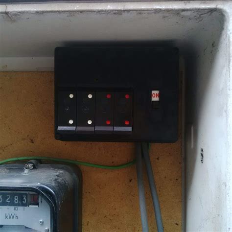 How safe is your wiring? - fixmywiring.co.uk