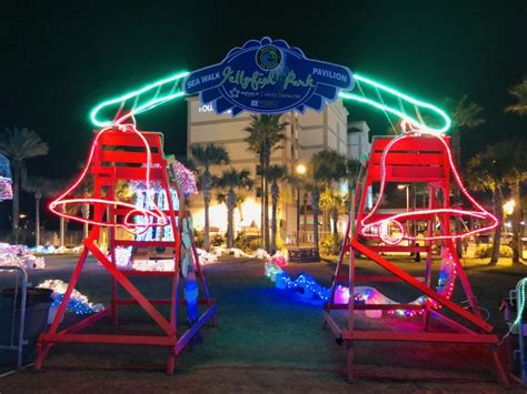 Single Use Plastic Art Jellyfish Park Beaches Go Green