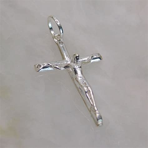 Pingente Crucifixo De Prata