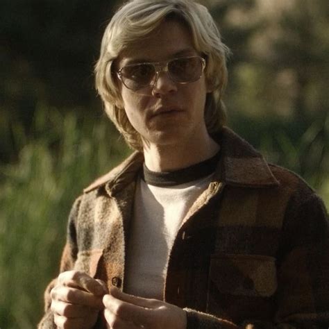 Evan Peters As Jeff Dahmer In A New Netflix Series Dahmer Эван питерс