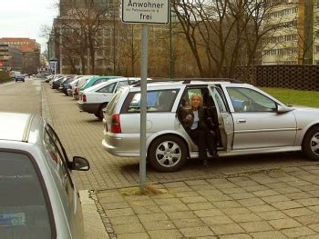 Naked Girls In Public Places Outdoor Exhibitionism Page