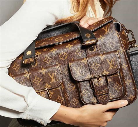 Fresh Off The Line Louis Vuitton S New Manhattan Bag