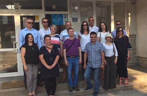 Maturanti 4B Gimnazije Dinka Šimunovića proslavili 25 godina mature FERATA