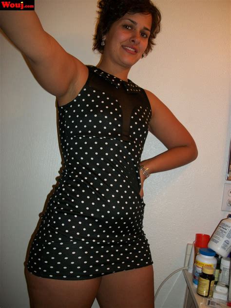 Gorgeous Brunette Girl Showing Off Her Butt In Pink Panties Photos