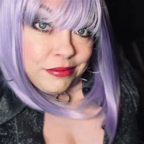 La Bbw Tina Snua Si Fuma Un Sigaro E Dice Porcate Fetish Del Fumo XHamster