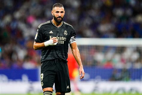 Foot OL A lOL Benzema était loin dêtre un Ballon d Or Foot 01