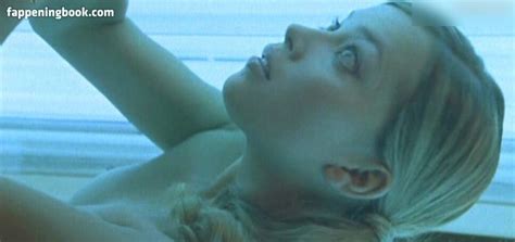 Laura Osswald Nude The Fappening Photo FappeningBook