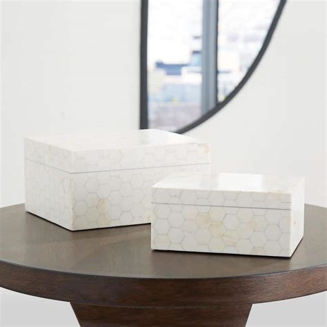 signature design  ashley aldenburg white      resin
