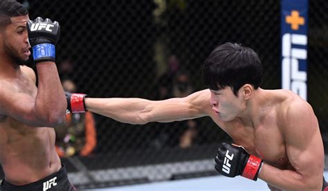 Ufc South Korean Fighter Choi Seung Woos Journey From Dmz To