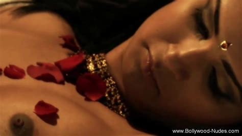 Sexy Belly Dancing Moves So Erotic That Strips Down Her Amateur Amateur Porn XHamster