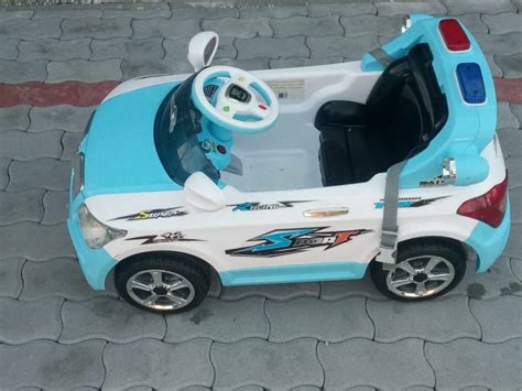 Djeciji auto na akumulator sa daljinskim