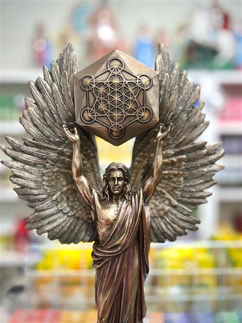 Quem É O Arcanjo Metatron - ARCANJO METATRON O GUARDIÃO DA SABEDORIA E DA LUZ CELESTIAL ESCULPIDO ...