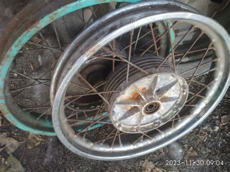 Колесо на мотоцикл ИЖ: 300 грн. - Мото диски та колеса Кременчук на Olx