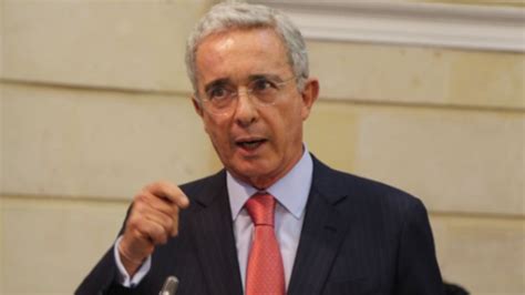 Álvaro Uribe Vélez volverá al Congreso: será candidato al Senado en