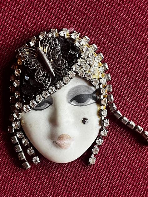 Retro Pin Retro Brooch Flapper Pin Flapper Brooch Face Pin Lady