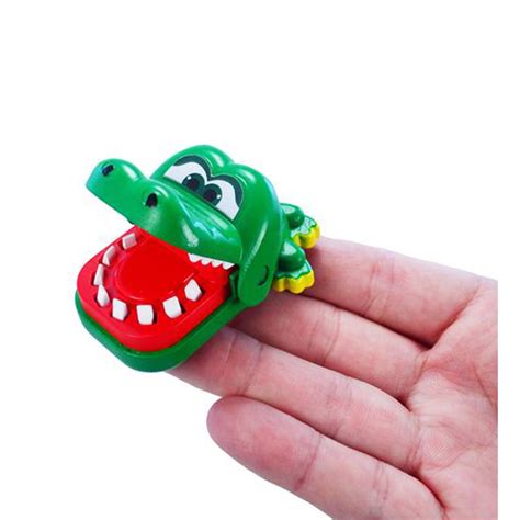 Worlds Smallest Crocodile Dentist Game Entertainment Earth