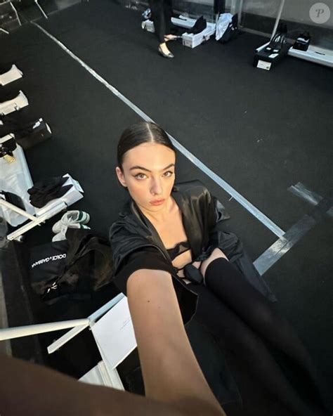 Monica Bellucci et Vincent Cassel Leur fille défile Deva en lingerie elle enflamme la Fashion