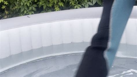 Thick Wetsuit Hood Gloves Full Snorkel In Hot Tub Cum LATEX RUBBER GIRL FUN Clips4sale