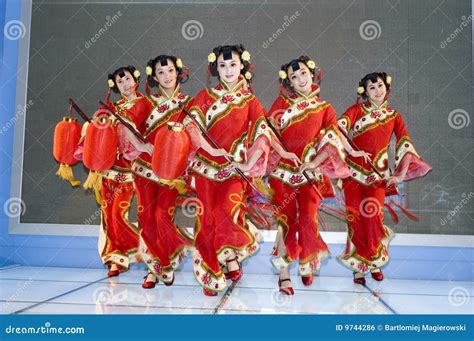 Chinese Culture - Dancers From Shanxi Editorial Photo - Image of tradition, female: 9744286