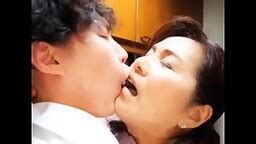 한국야동 룸카페에서 떡치는 발정난 커플 30 HereXXX Free Asian XXX Porn