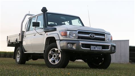 Land Cruiser 79 Series GXL Dual Cab 4WD 2018 Off Road Review