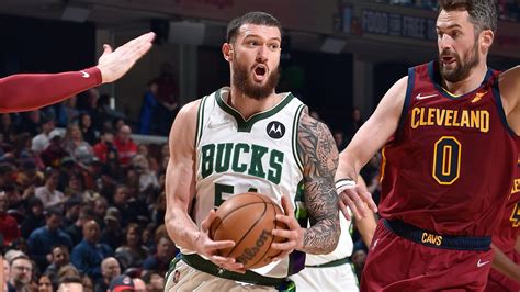 In Photos: Bucks 115 – Cavaliers 133 | 4.10.22 Photo Gallery | NBA.com