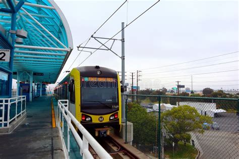 Los Angeles California View Of Los Angeles Metro Rail C Line In