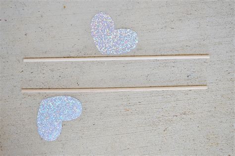 laura rahel diy cake topper