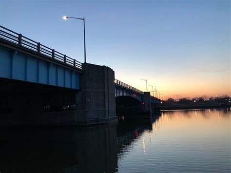 Riverwalk Pier Bay City 2021 Qué Saber Antes De Ir Lo Más Comentado Por La Gente Tripadvisor