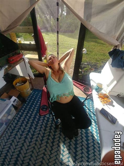 Busty Petra Nude Leaks Photo Fapopedia