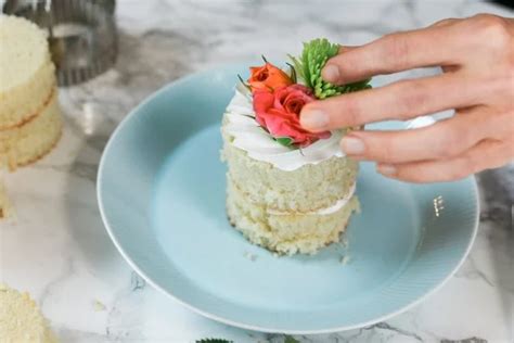 How To Make Mini Naked Cakes HGTV