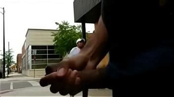 Punhetando Na Rua XVIDEOS