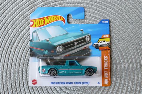 Hot Wheels autko Resorak 1975 DATSUN SUNNY TRUCK B120 edycja 2025r Kędzierzyn Koźle Koźle